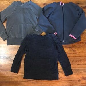 Girls Hooded Hoodie Jacket Coat Set of 3
1 Full Zip Close 2 Pockets
2 Pullovers